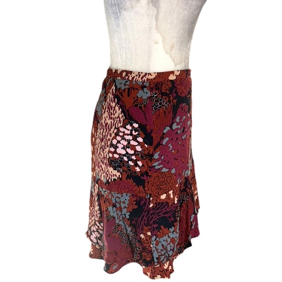 Boden Abstract Floral Print Layered Tiered A-Line Mini Skirt - 12 - Picture 4 of 13